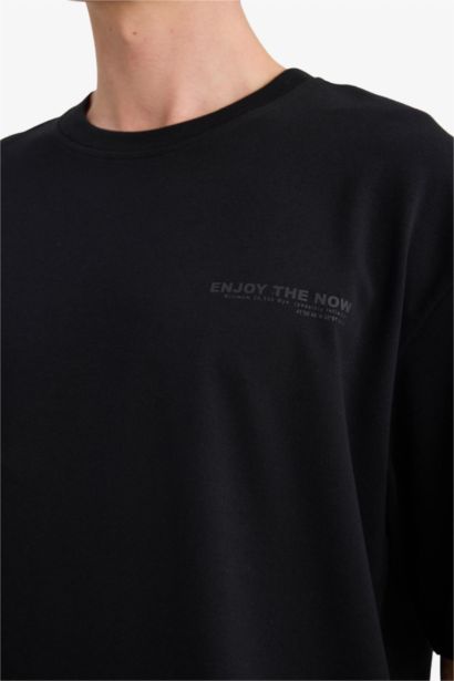 تيشيرت نص كم مطبوع أوفر سايز برقبة مستديرة