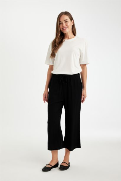 Regular Fit Crinkle Viscose Crop Fit Capri