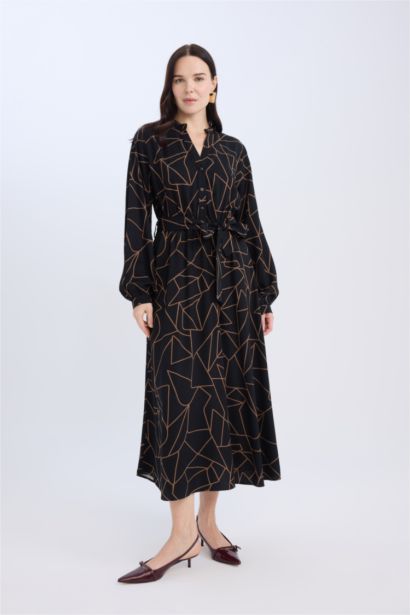 A Cut Bow Collar Patterned Belmando Maxi Dress