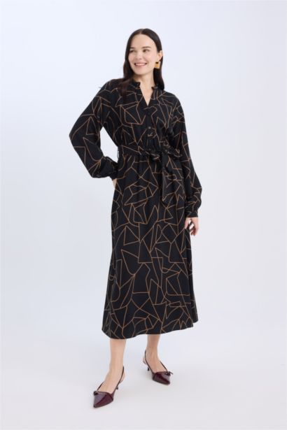 A Cut Bow Collar Patterned Belmando Maxi Dress