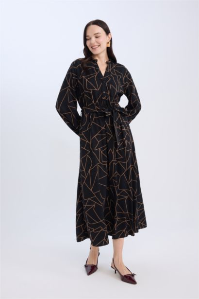 A Cut Bow Collar Patterned Belmando Maxi Dress