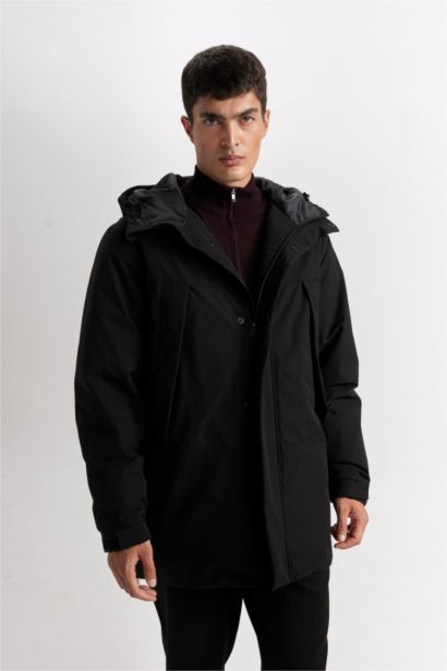 جاكيت خفيف قصة عادية بغطاء للرأس