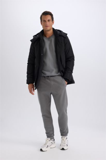 Regular Fit Çıkarılabilir Kapüşonlu Fermuarlı Çıtçıtlı Cepli Mont