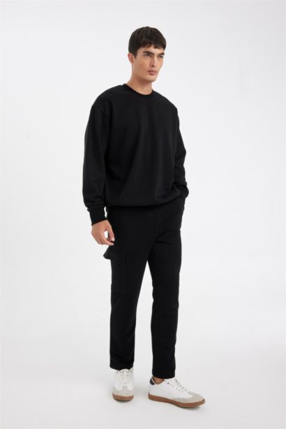 Black Slim Fit Pocketed Straight Leg Cargo Sweatpants