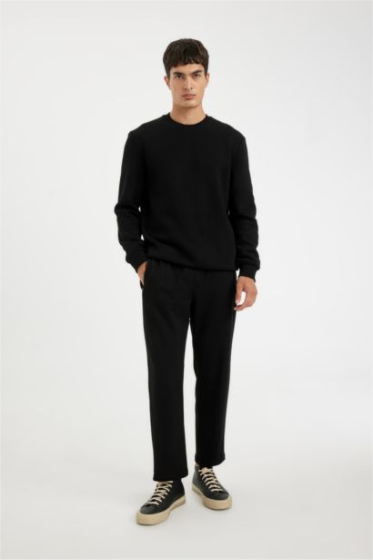Slim Fit Regular Hem Zip-Up Thin Sweatshirt Fabric Trousers