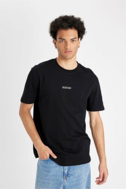 Футболка стандартного кроя с принтом