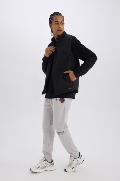 فيست منسوج قصة عادية من DeFactoFit