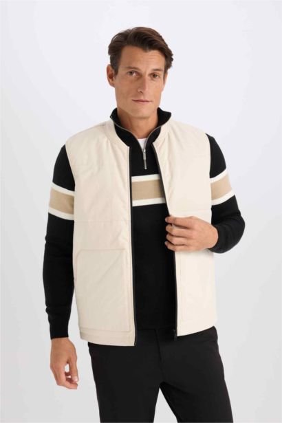 Regular Fit College Collar Zippered Light Thin Bomber Vest