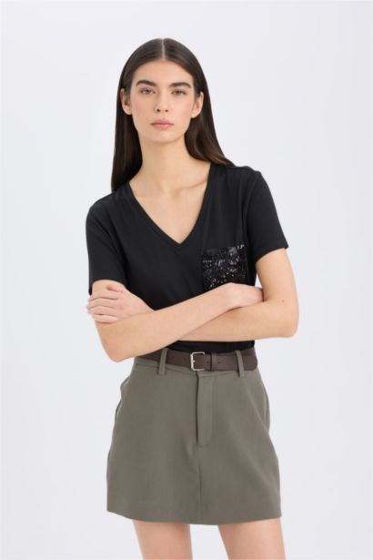 Relax Fit V-Neck Short Sleeve T-Shirt