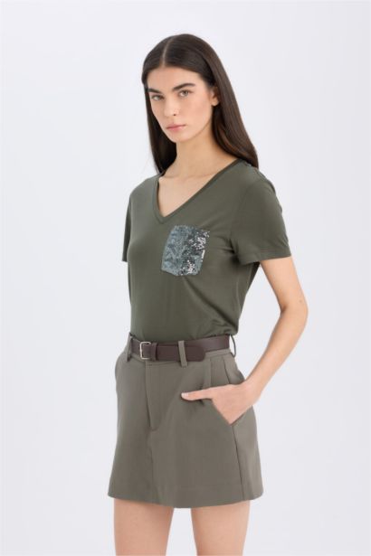 Relax Fit V-Neck Short Sleeve T-Shirt