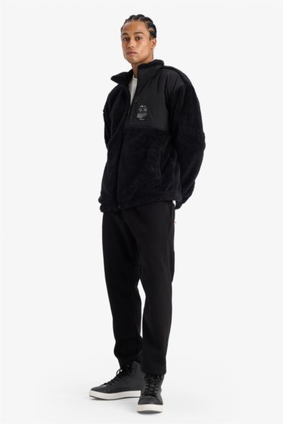 Standard Fit Pocketed Sports Joggers