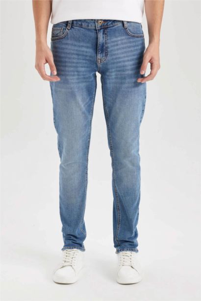 Джинсы Pedro Slim Fit приталенного кроя со средней талией