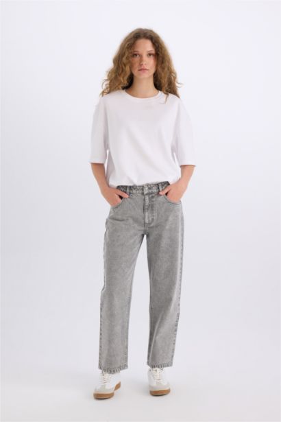 بنطلون جينز بوي فريند بخصر عالي