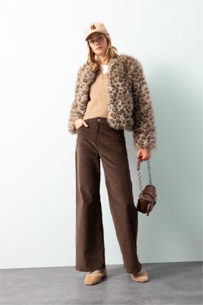 Regular Fit Leopar Desenli Kısa Suni Kürk Ceket Mont