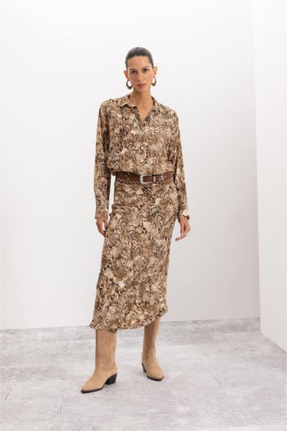 A Cut Snake Pattern Normal Waist Maxi Skirt