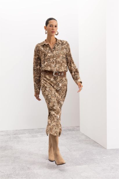 A Cut Snake Pattern Normal Waist Maxi Skirt