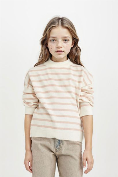 Girl Regular Fit Crew Neck Pullover