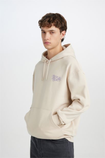 هودي أوفر سايز بجيب من ريك ومورتي