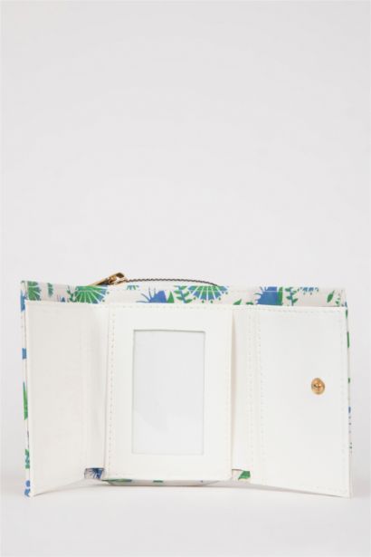 Woman Faux Leather Wallets