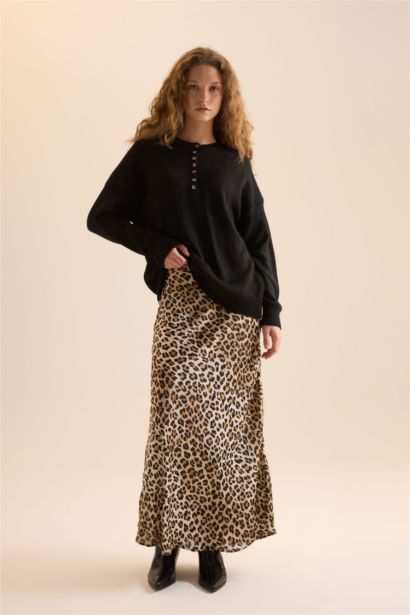 Straight Fit Normal Bel Leopar Desenli Saten Maxi Etek