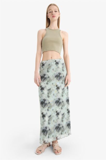 تنورة طويلة تول بقصة A بخصر عادي وبطانة قطنية