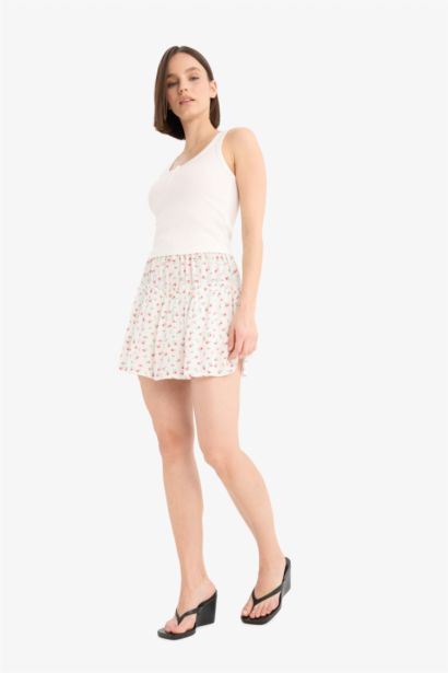 Mini Jupe fleurie taille normale en viscose froissée