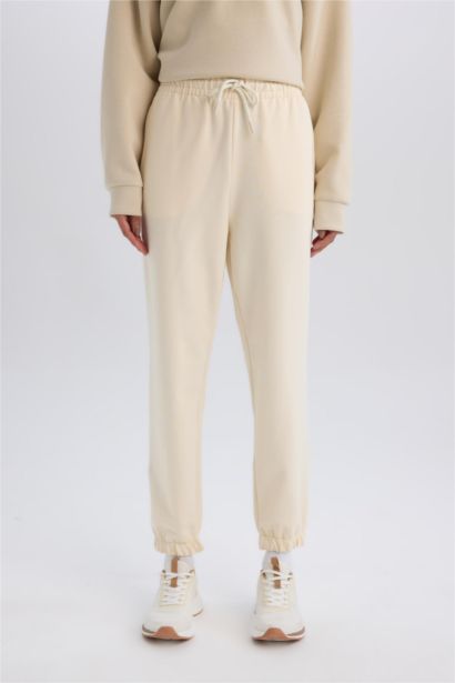 بنطلون سويت بانتس جوجر قصة عادية بجيب من DeFactoFit