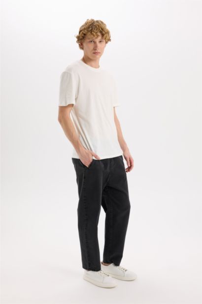 Relaxed Slouchy Fit Wide Leg Jeans