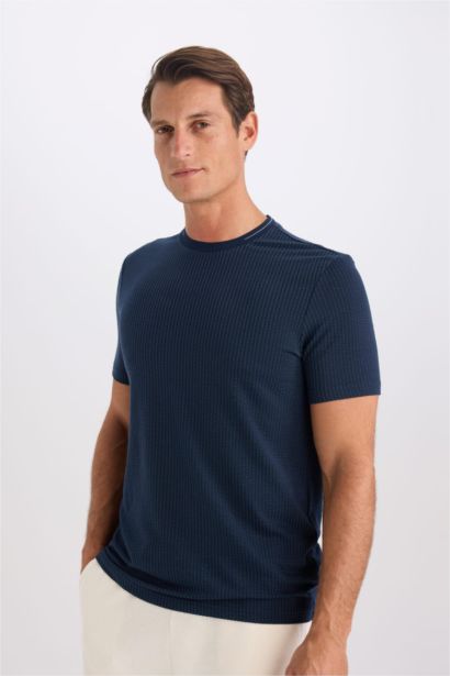 Slim Fit Crew Neck Crinkle Short Sleeve T-Shirt
