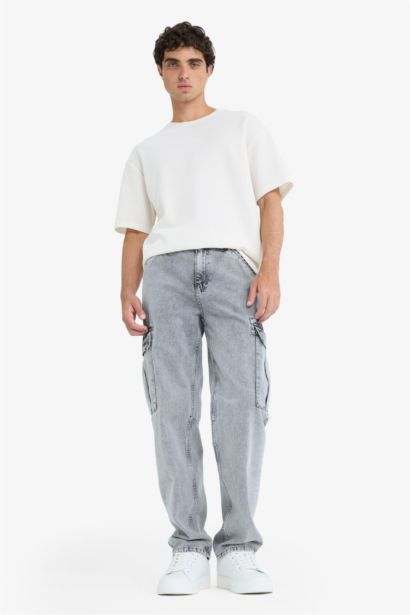 بنطلون جينز كارجو قصة مريحة برجل واسع وجيب