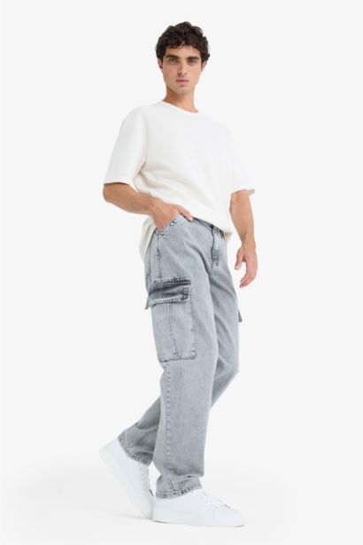 بنطلون جينز كارجو قصة مريحة برجل واسع وجيب