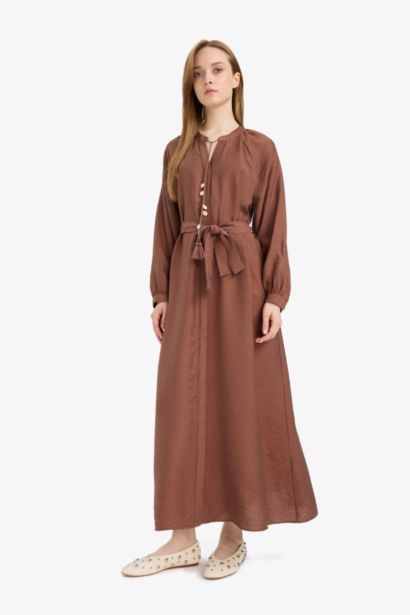 فستان طويل ردن طويل قصة مريحة بياخة عالية