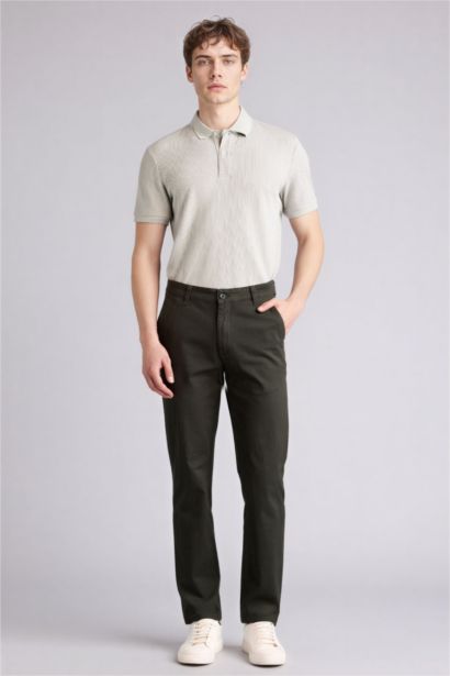 بنطرون برجل عادي