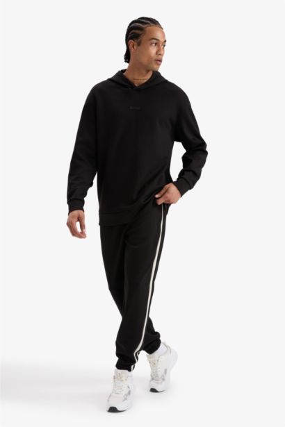 Sweat à capuche de sport à coupe standard de DeFactoFit