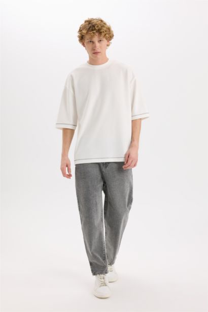 Relaxed Slouchy Fit Wide Leg Washed Jeans