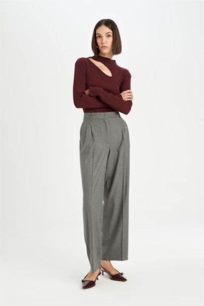 Wide Leg Pocketed High Waist Pleated Classic Trousers