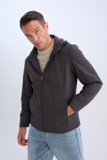 جاكيت خفيف سليم فيت بغطاء للرأس مبطن