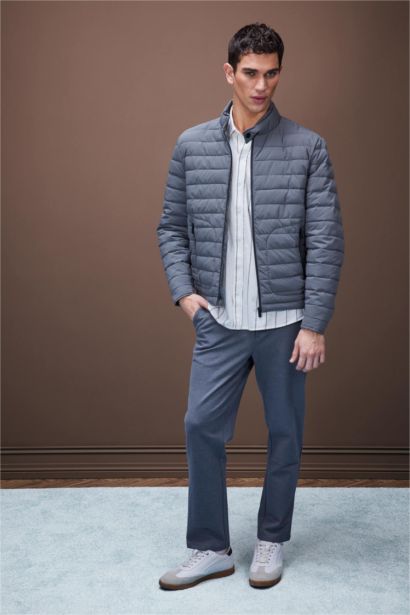 Slim Fit Dar Kesim Dik Yaka Astarlı Fermuarlı Cepli Kışlık Mont