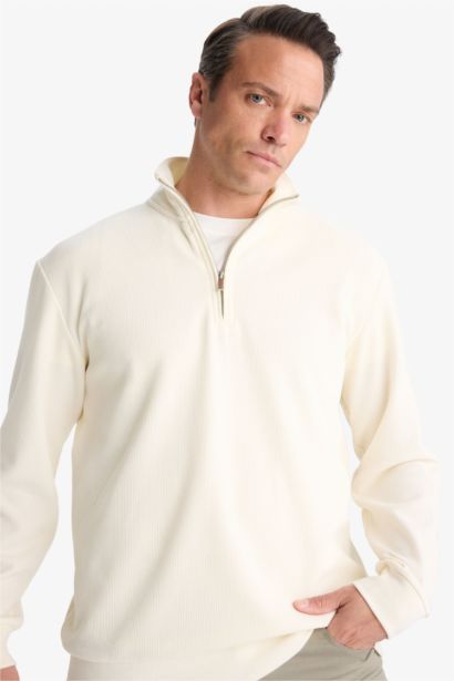 Comfort Fit Long Sleeve Sweatshirt