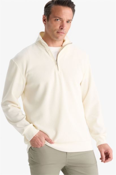 Comfort Fit Long Sleeve Sweatshirt