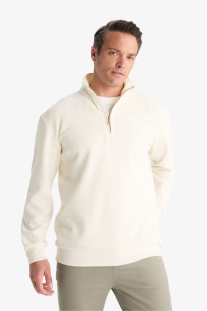 Comfort Fit Long Sleeve Sweatshirt