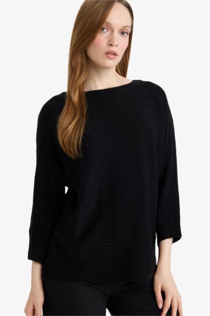 Kayık Yaka Triko Kazak