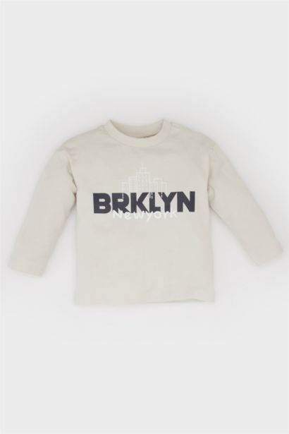 تيشيرت أولاد كم طويل مطبوع قصة عادية برقبة مستديرة