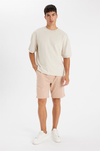 شورت قصة عادية