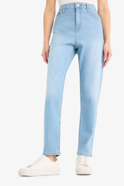 Lina Comfort Mom Fit Normal Waist Straight Leg Jeans