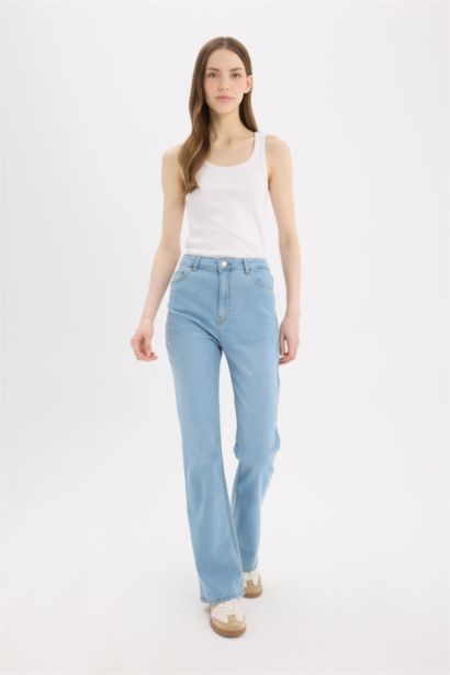 Pantalon Jean évasé taille haute