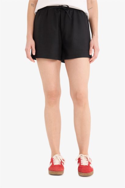 شورت قصة عادية بخصر عادي من مزيج الكتان