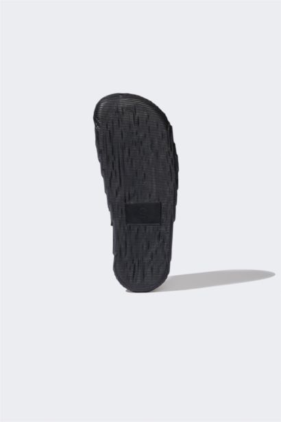 شبشب رجالي إيفا بكعب مسطح بشريط مفرد