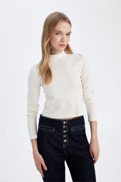 Fitted White Body Fitting Half Turtleneck Modal Basic T-Shirt