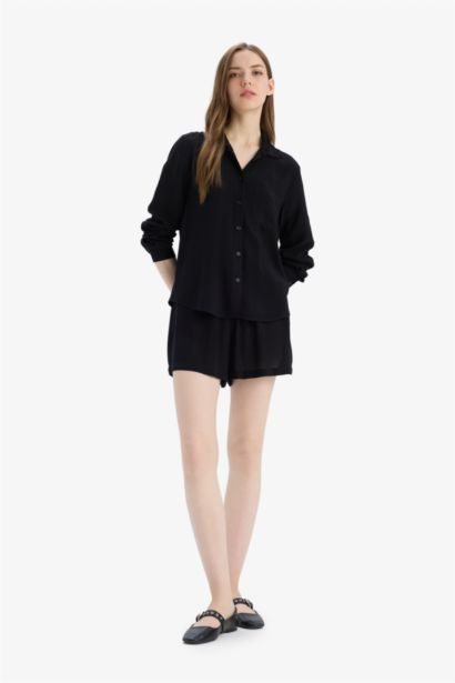 Crinkle Viscose Elastic Band Short Leg Shorts